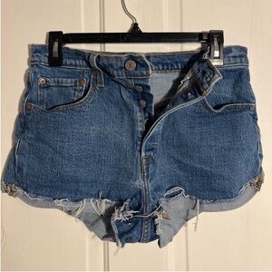 Levi's Classic Distressed Blue Jean Shorts | Size W29